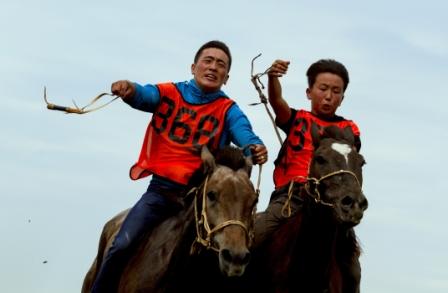 10号作(zuò)品-草(cǎo)原賽馬手